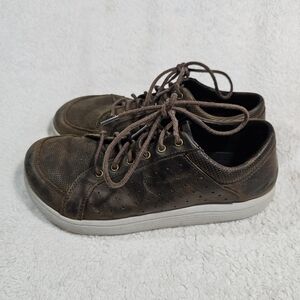 Altra Brown Athletic Shoes Size 8